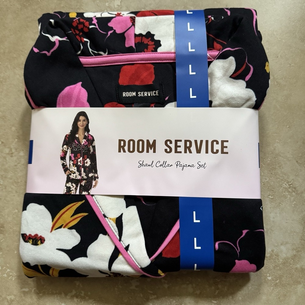 Room Service Pajama Set Women Large L Shawl Collar 2pc Black Floral Blossom‎ NEW